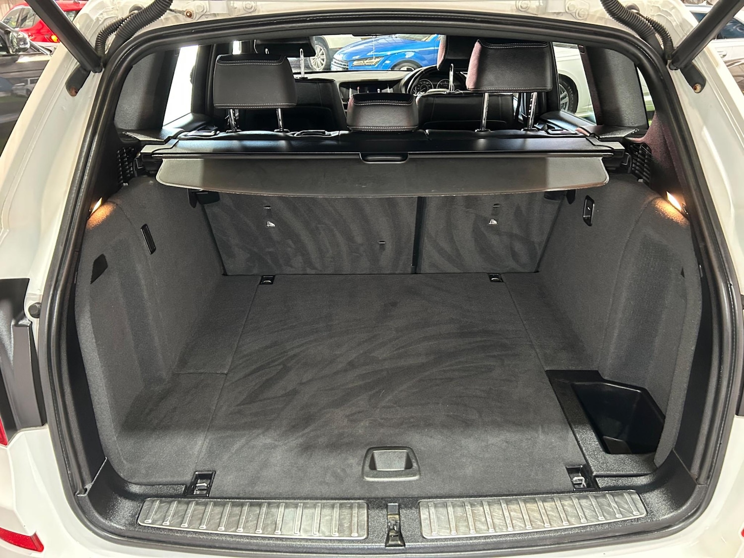 Vehicle 28
