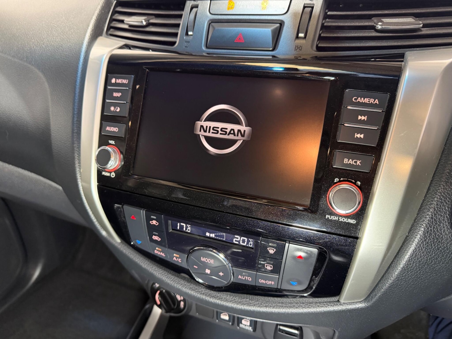 Used Nissan Navara 2020 for sale - 77052464: Photo 24