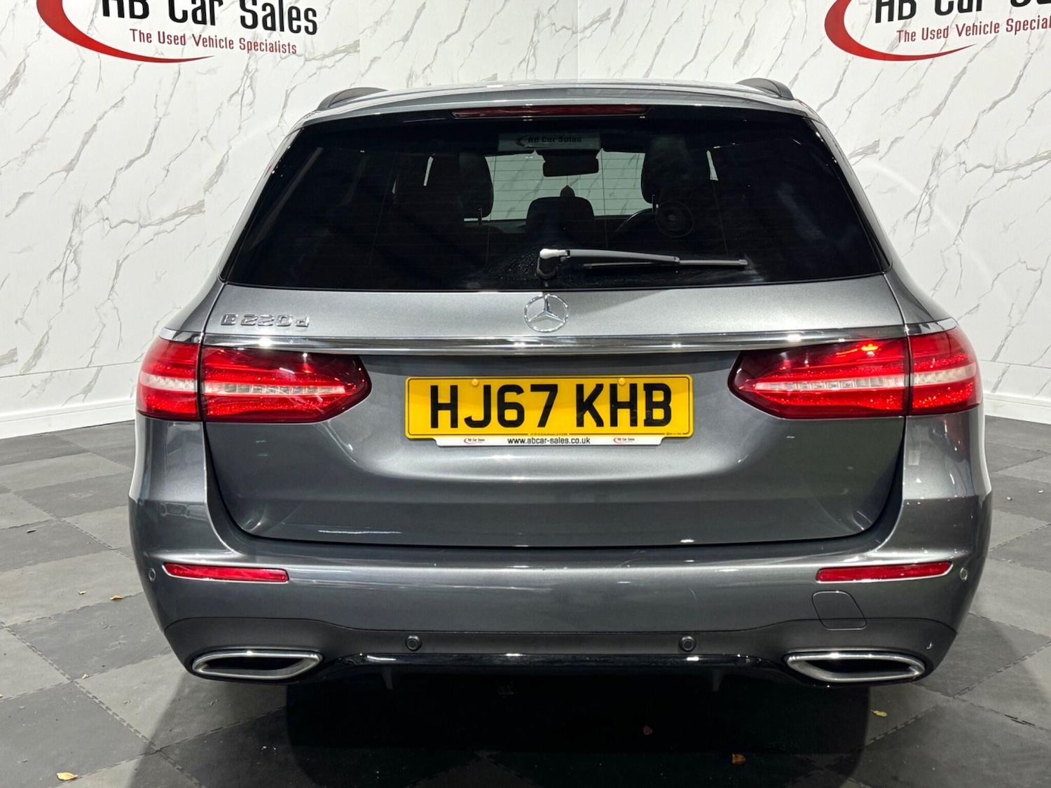 Used Mercedes-Benz E Class 2017 for sale - 78019160: Photo 4