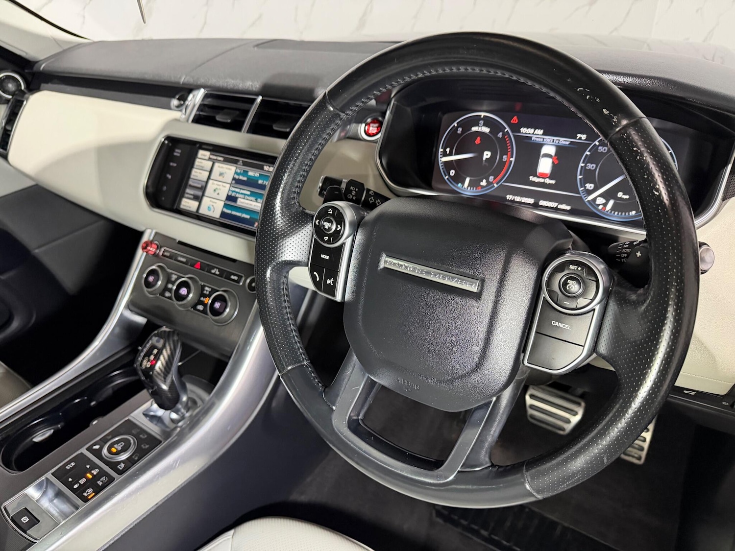 Used Land Rover Range Rover Sport 2014 for sale - 76976231: Photo 14