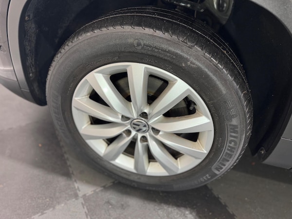 Used Volkswagen Tiguan 2015 for sale - 75448489: Photo 11