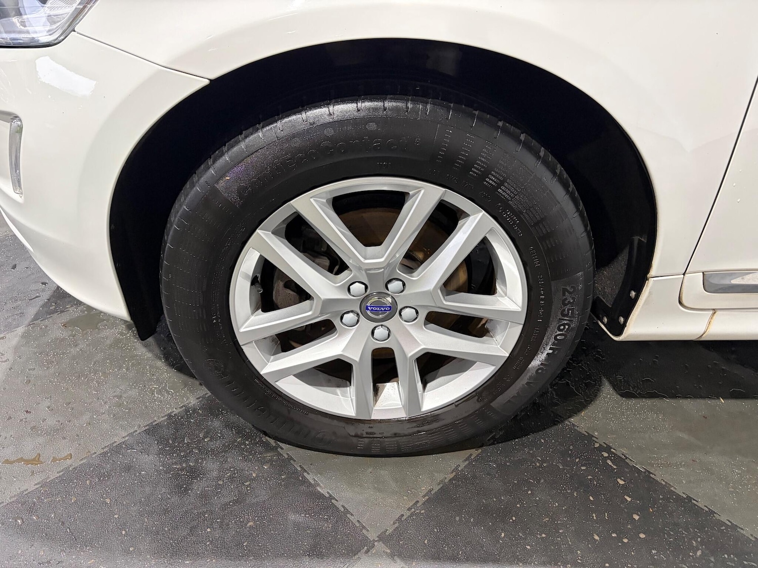 Used Volvo XC60 2017 for sale - 76899374: Photo 13