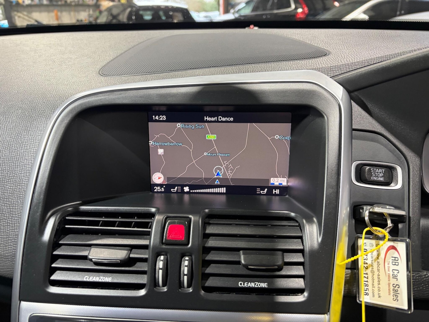 Used Volvo XC60 2017 for sale - 76899374: Photo 24