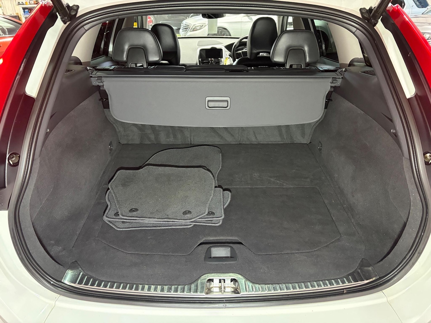 Used Volvo XC60 2017 for sale - 76899374: Photo 27