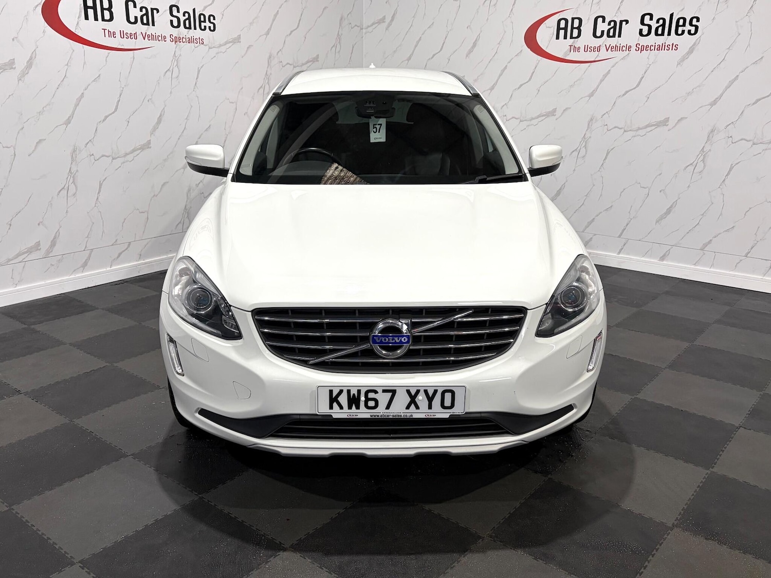 Used Volvo XC60 2017 for sale - 76899374: Photo 3