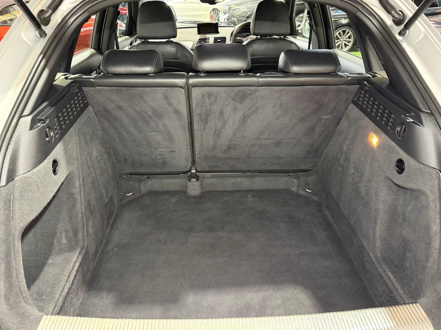 Used Audi Q3 2013 for sale - 77647148: Photo 14