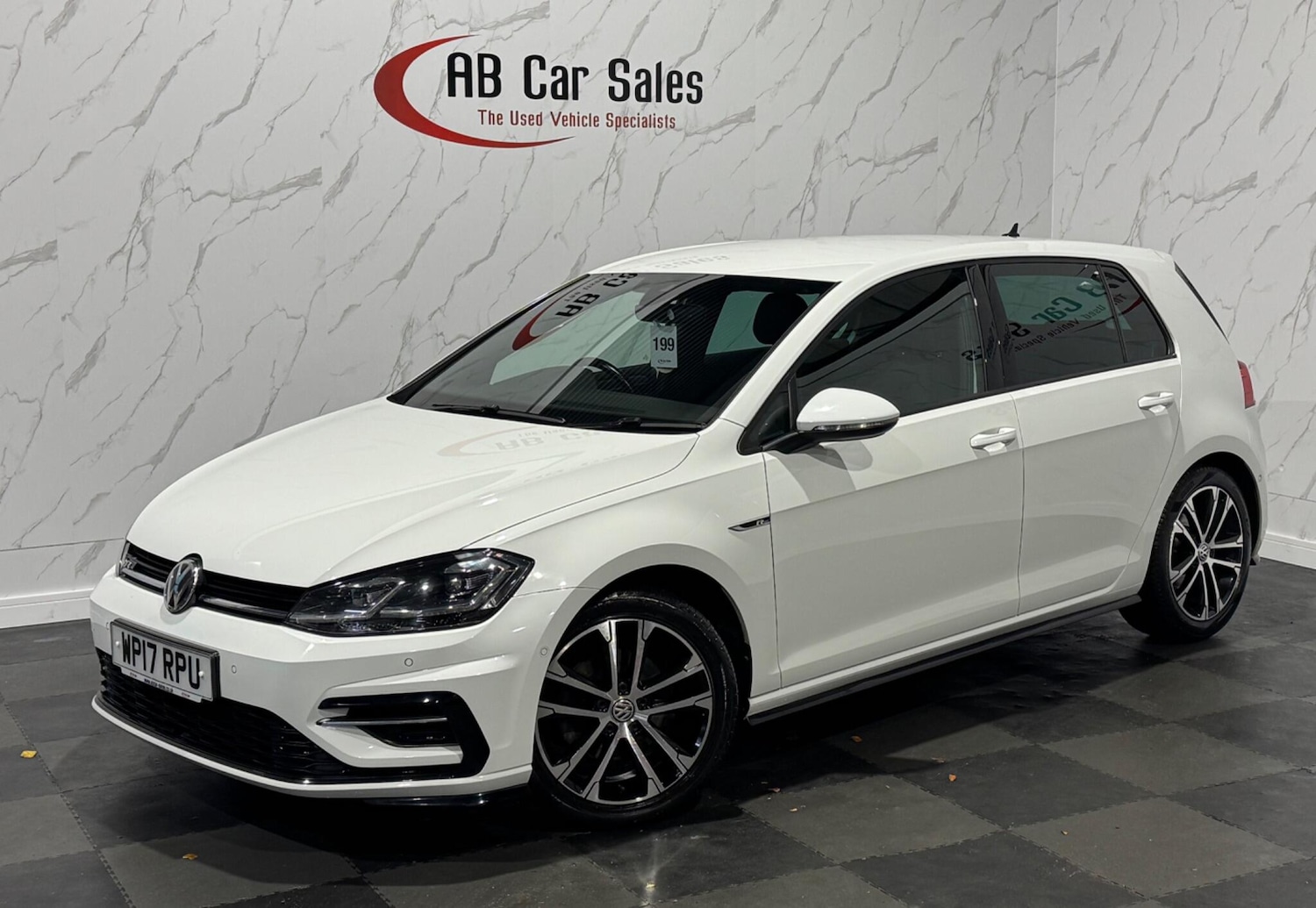 Used Volkswagen Golf 2017 for sale - 76457248: Photo 1