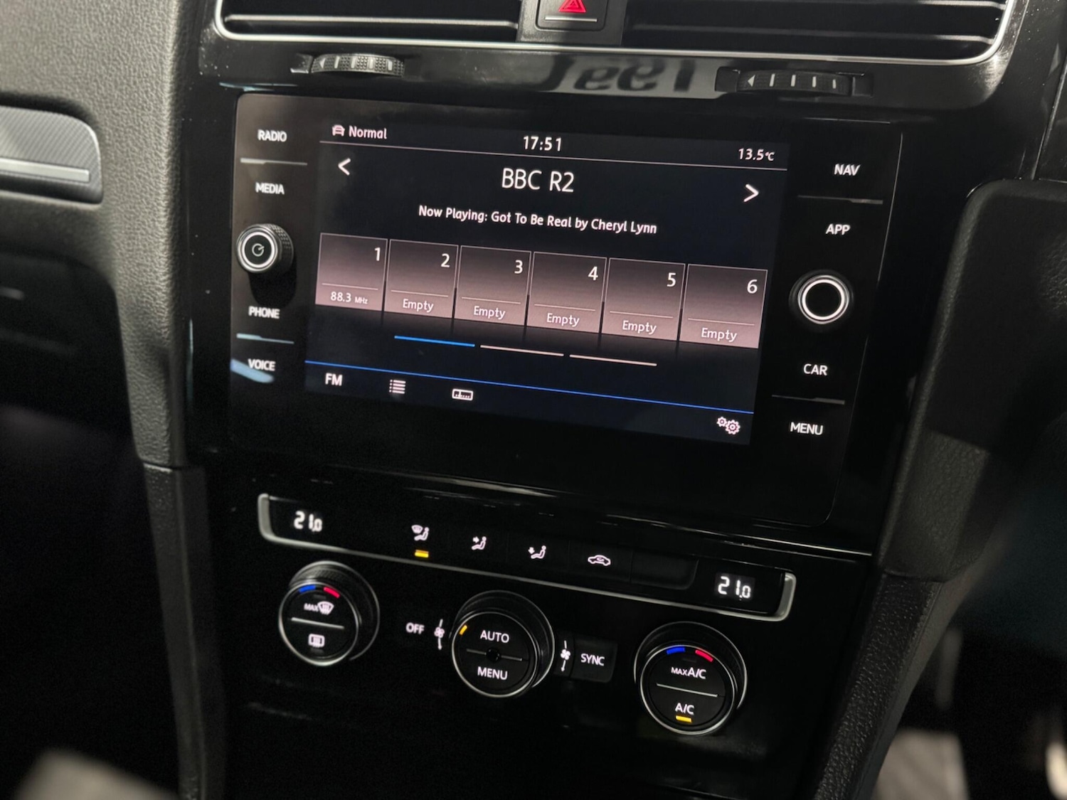 Used Volkswagen Golf 2017 for sale - 76457248: Photo 24