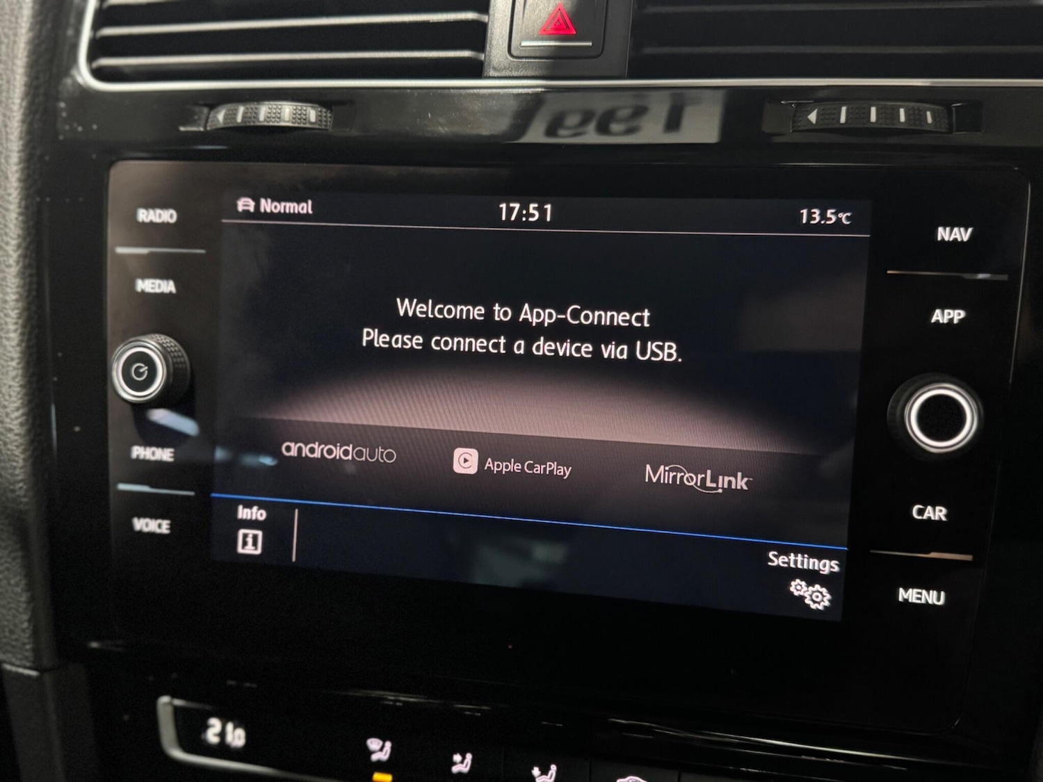 Used Volkswagen Golf 2017 for sale - 76457248: Photo 25