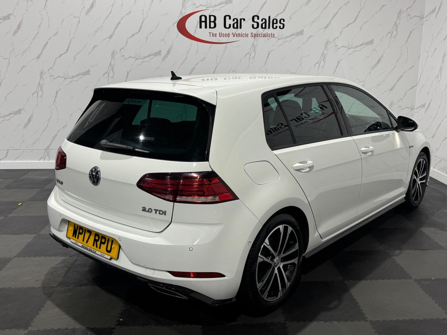 Used Volkswagen Golf 2017 for sale - 76457248: Photo 9