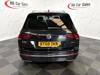 Used Volkswagen Tiguan Allspace 2019 for sale - 78878270: Photo