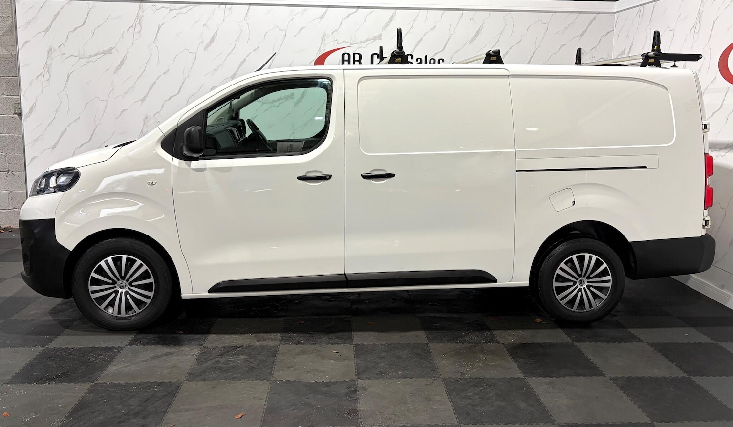 Used Vauxhall Vivaro 2019 for sale - 76513475: Photo 5
