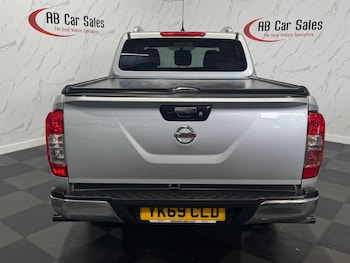 Used Nissan Navara 2020 for sale - 75449795: Photo