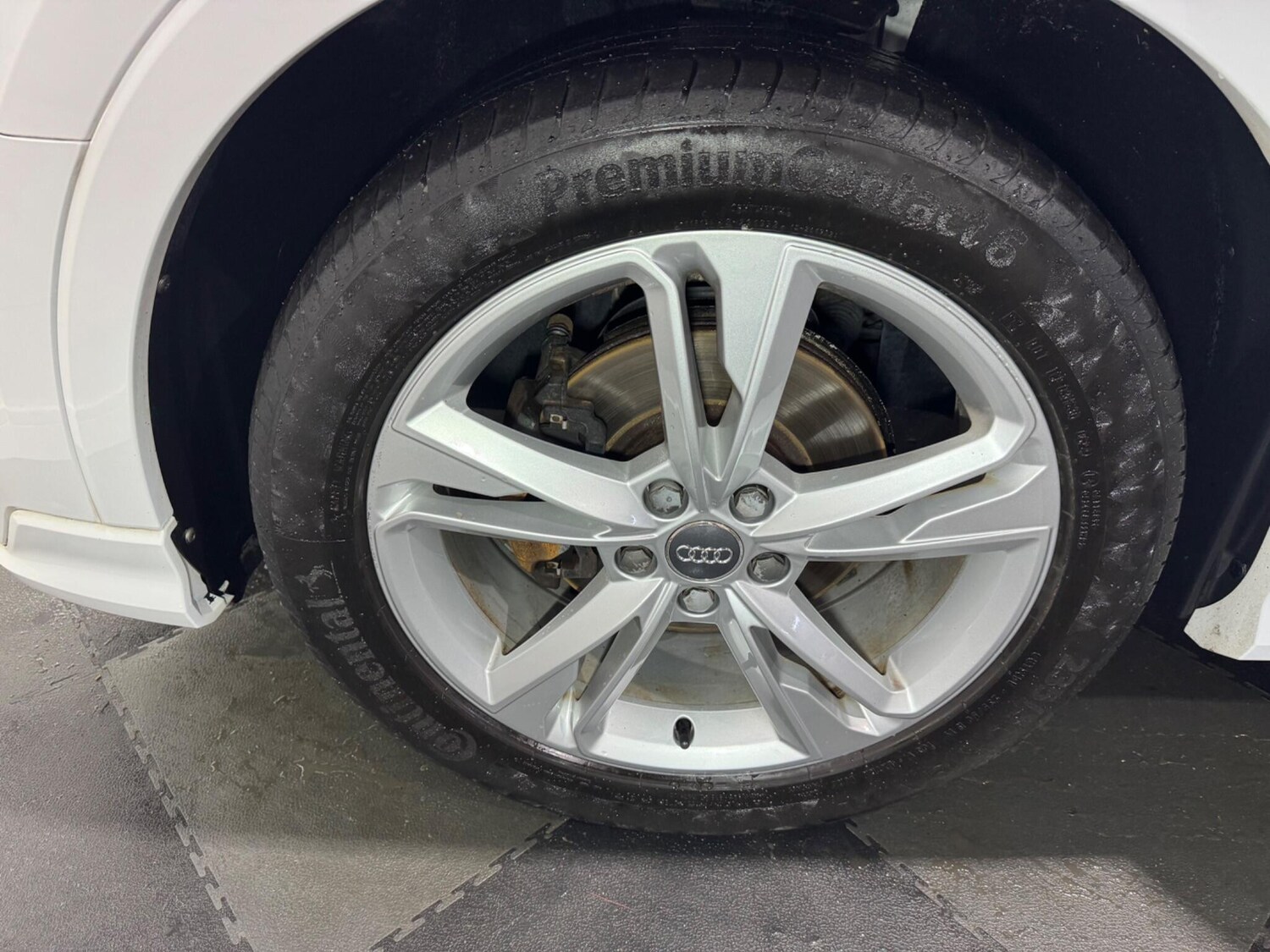 Used Audi Q3 2019 for sale - 76000765: Photo 25