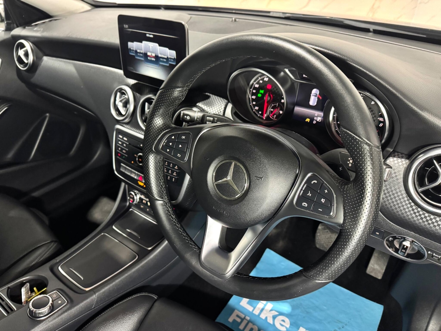 Used Mercedes-Benz A-Class 2017 for sale - 76759371: Photo 12