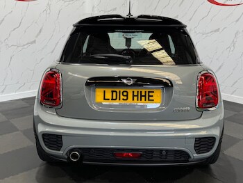 Used MINI Hatch 2019 for sale - 78261117: Photo