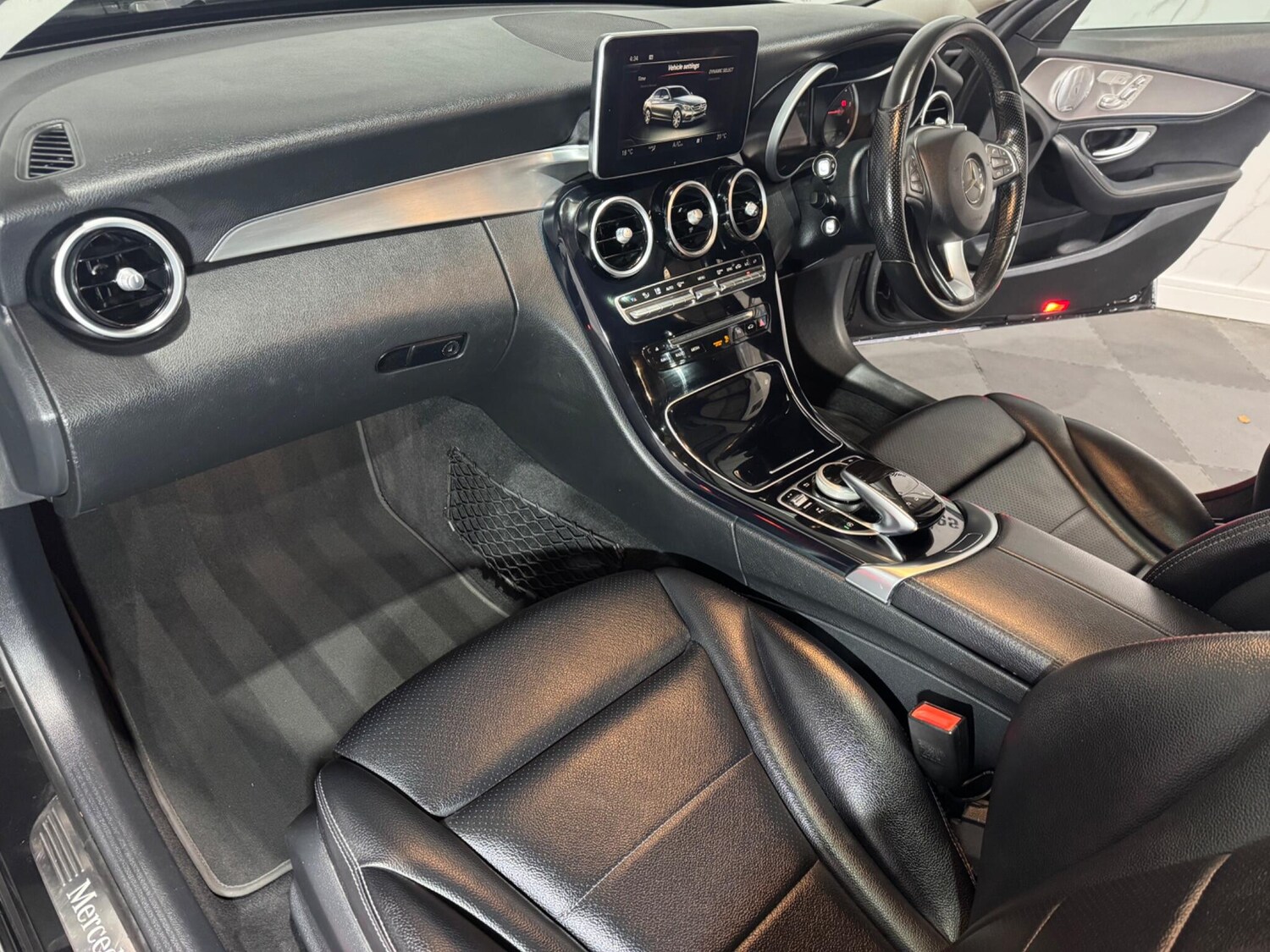 Used Mercedes-Benz C Class 2016 for sale - 76251023: Photo 21