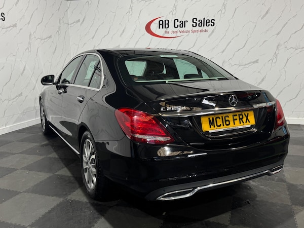 Used Mercedes-Benz C-Class 2016 for sale - 76251023: Photo 8