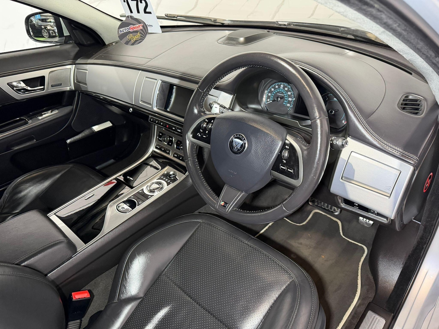 Used Jaguar XF 2015 for sale - 78047851: Photo 11