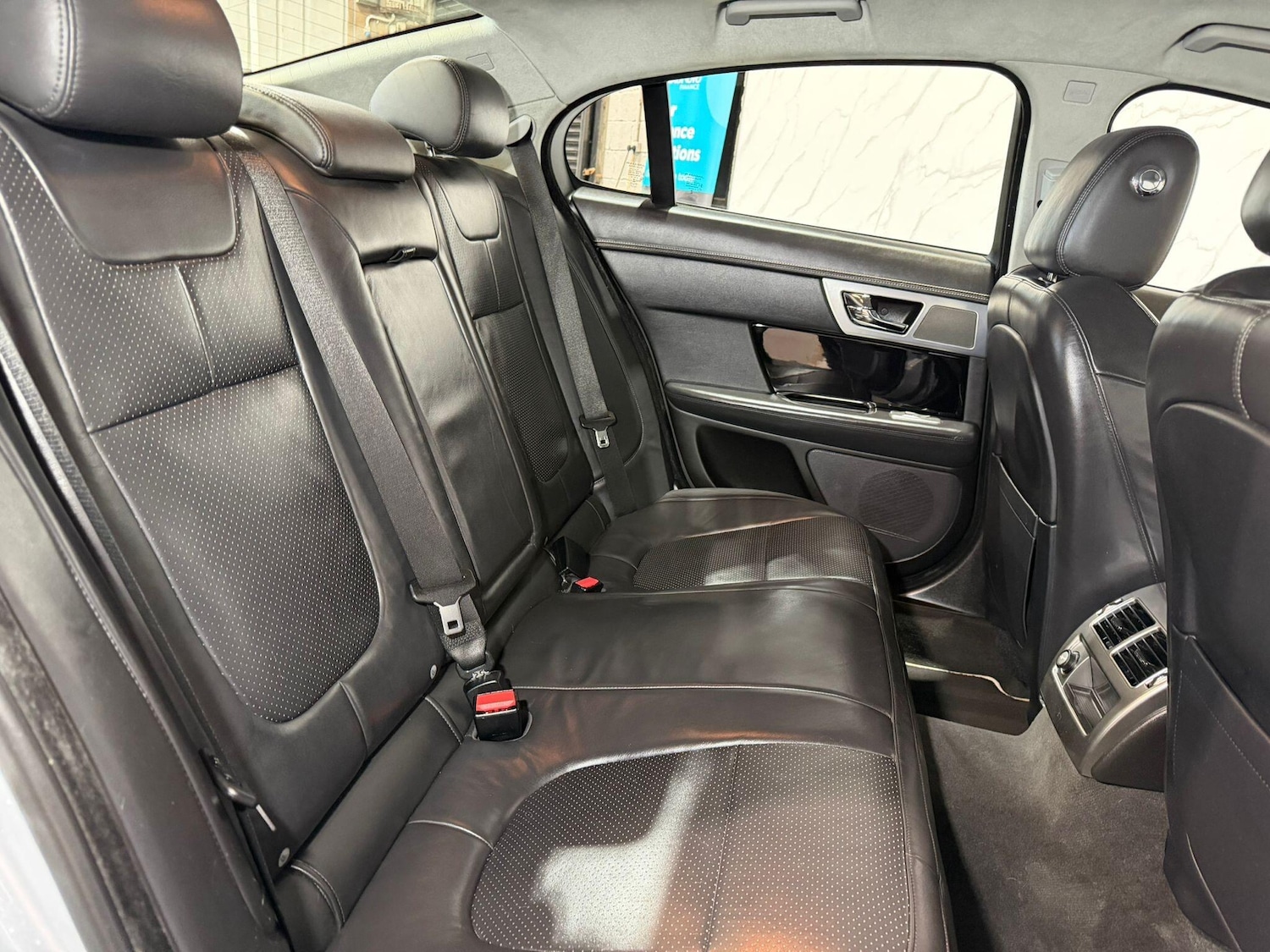 Used Jaguar XF 2015 for sale - 78047851: Photo 18