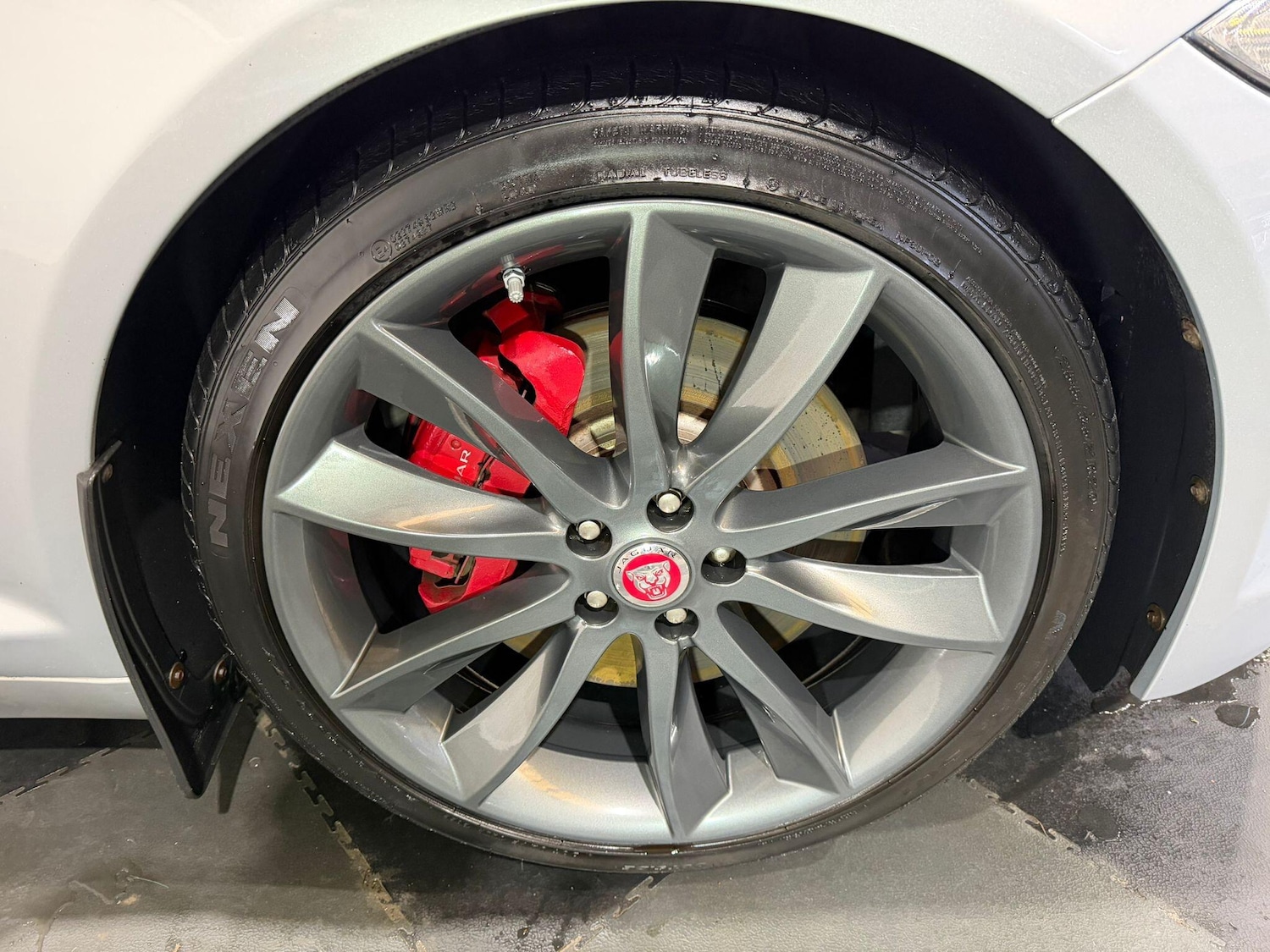 Used Jaguar XF 2015 for sale - 78047851: Photo 32