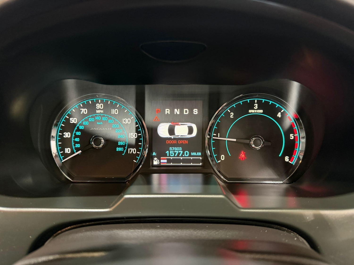 Used Jaguar XF 2015 for sale - 78047851: Photo 36