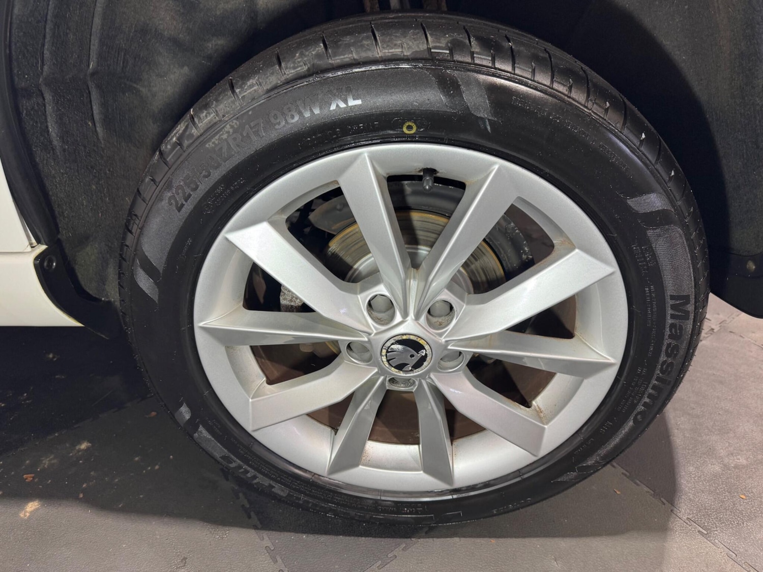 Used Skoda Yeti 2015 for sale - 76336308: Photo 26