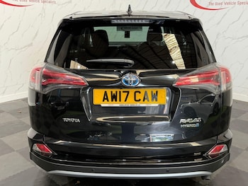 Used Toyota RAV4 2017 for sale - 78613100: Photo