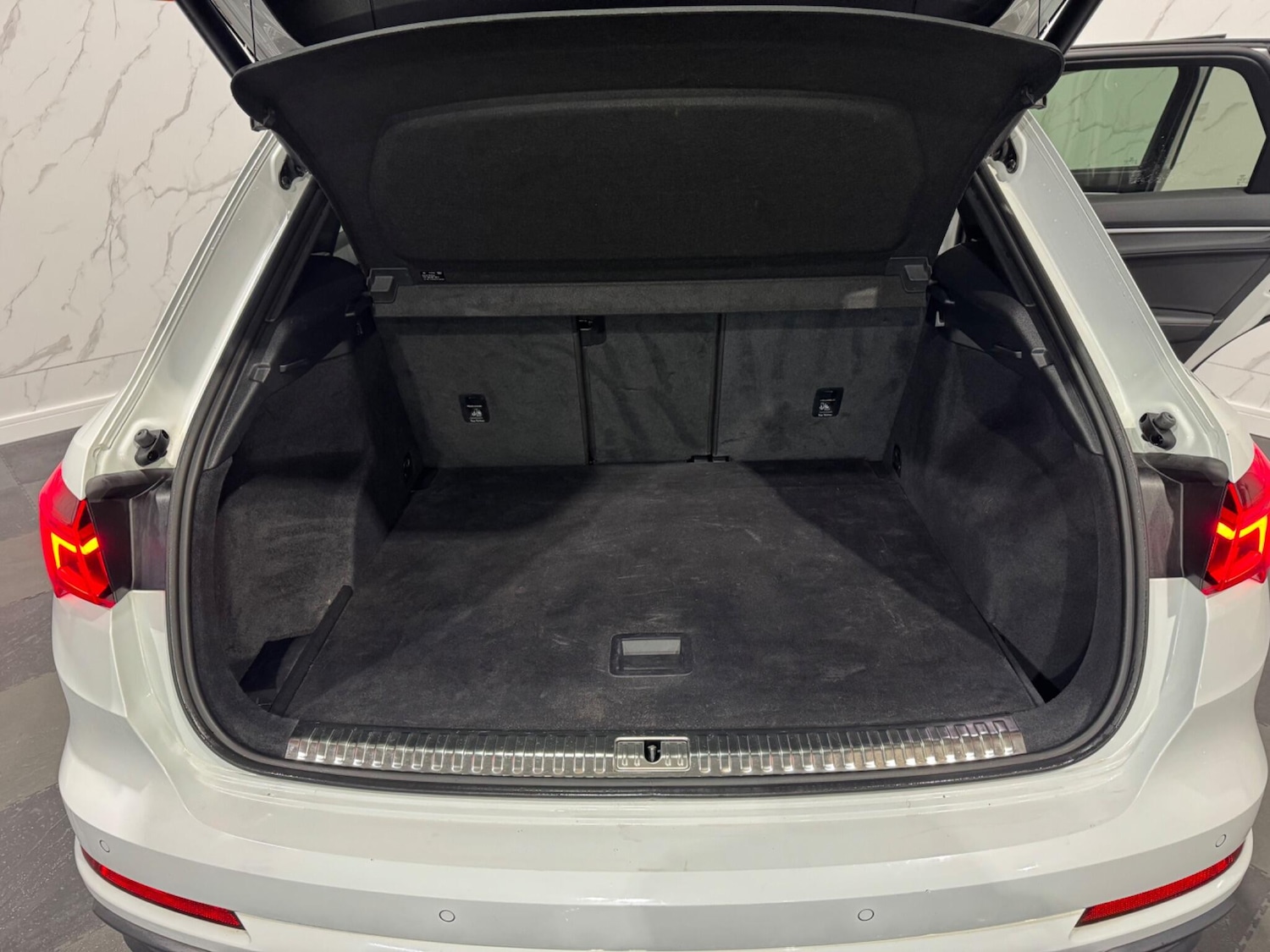 Used Audi Q3 2019 for sale - 76987834: Photo 17