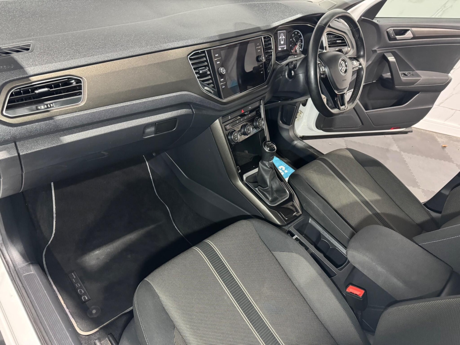 Used Volkswagen T-Roc 2018 for sale - 76689000: Photo 21