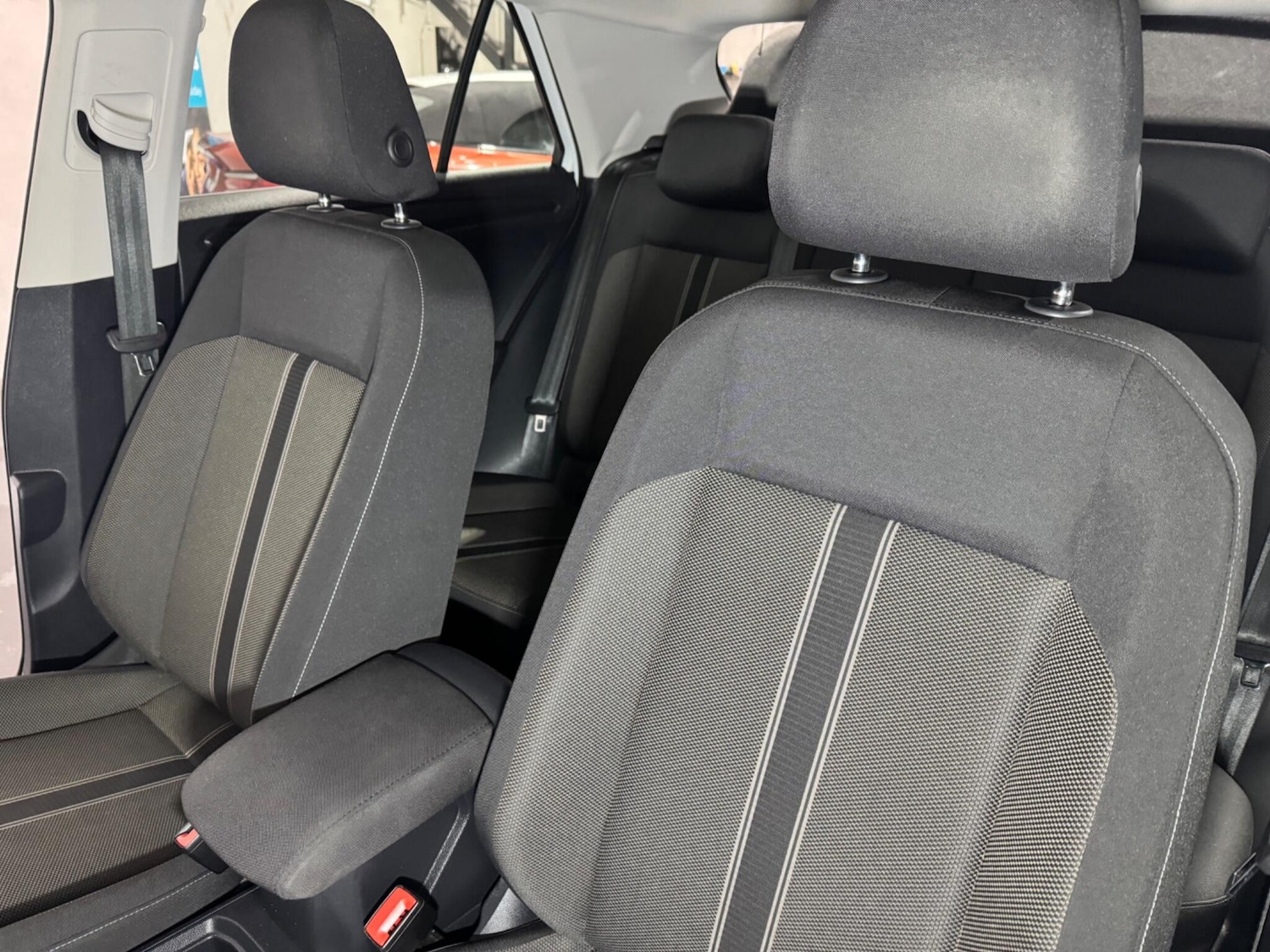 Used Volkswagen T-Roc 2018 for sale - 76689000: Photo 22