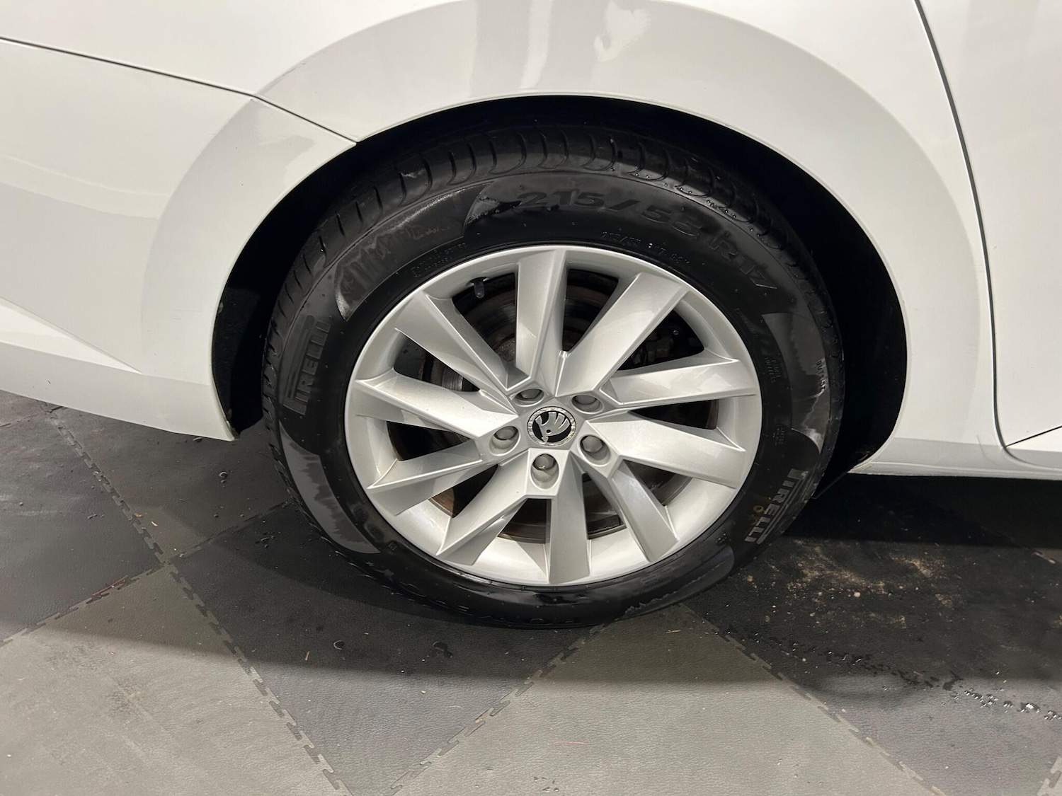 Used Skoda Superb 2017 for sale - 76988622: Photo 13