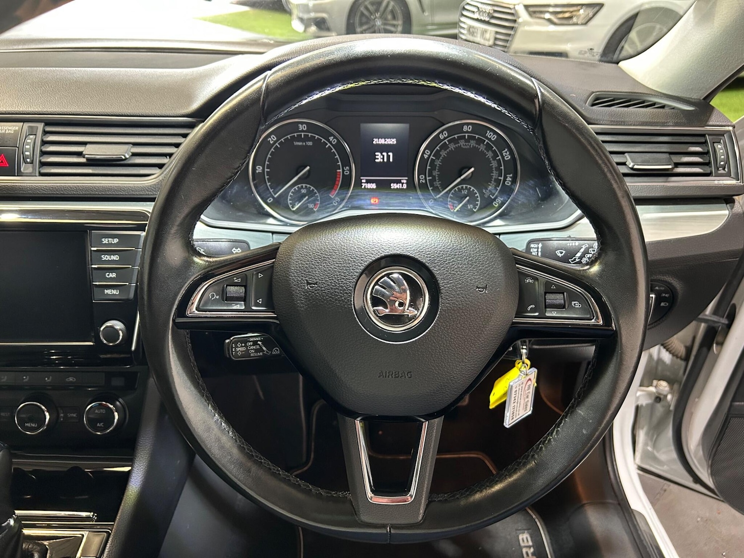 Used Skoda Superb 2017 for sale - 76988622: Photo 23