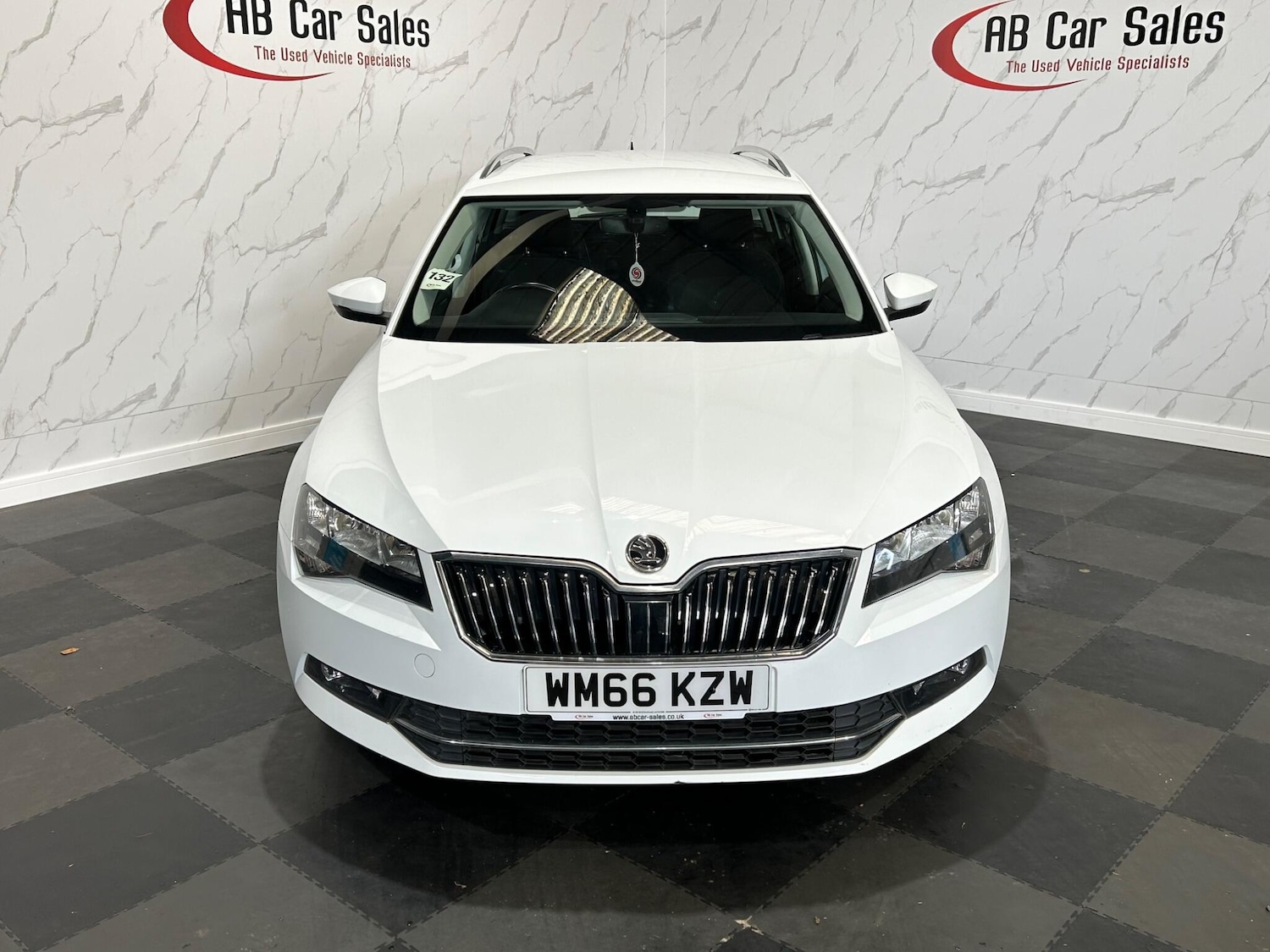 Used Skoda Superb 2017 for sale - 76988622: Photo 3