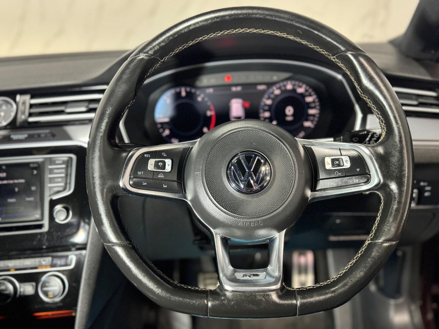 Used Volkswagen Passat 2016 for sale - 76440694: Photo 26