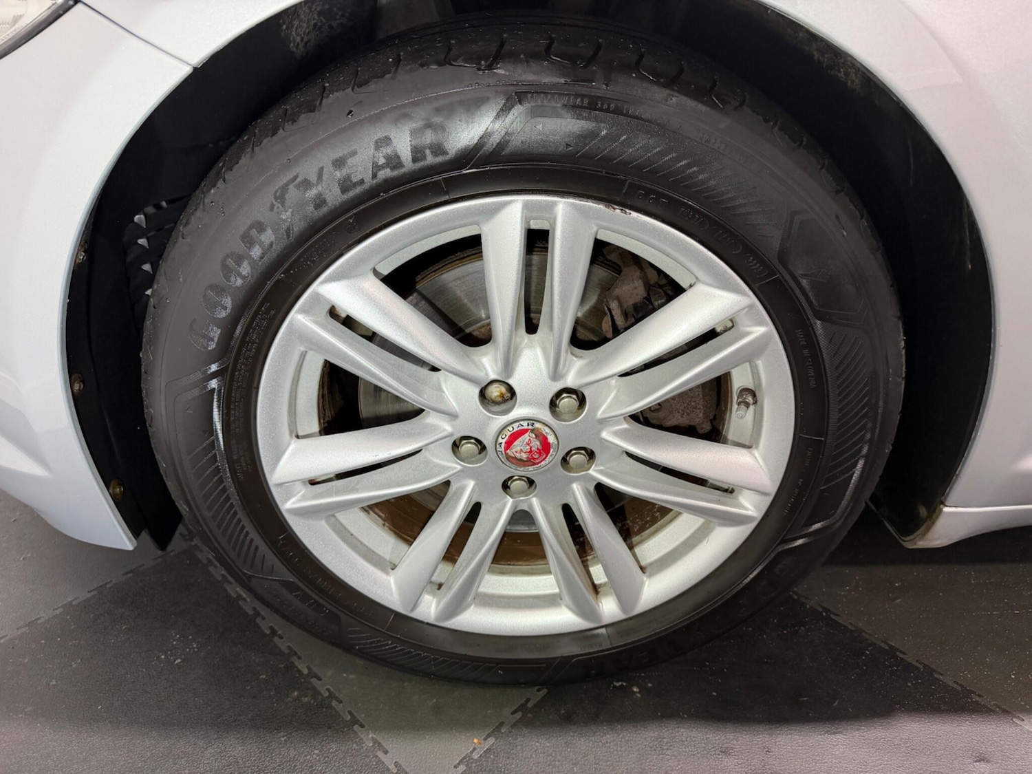 Used Jaguar XF 2015 for sale - 77425866: Photo 28