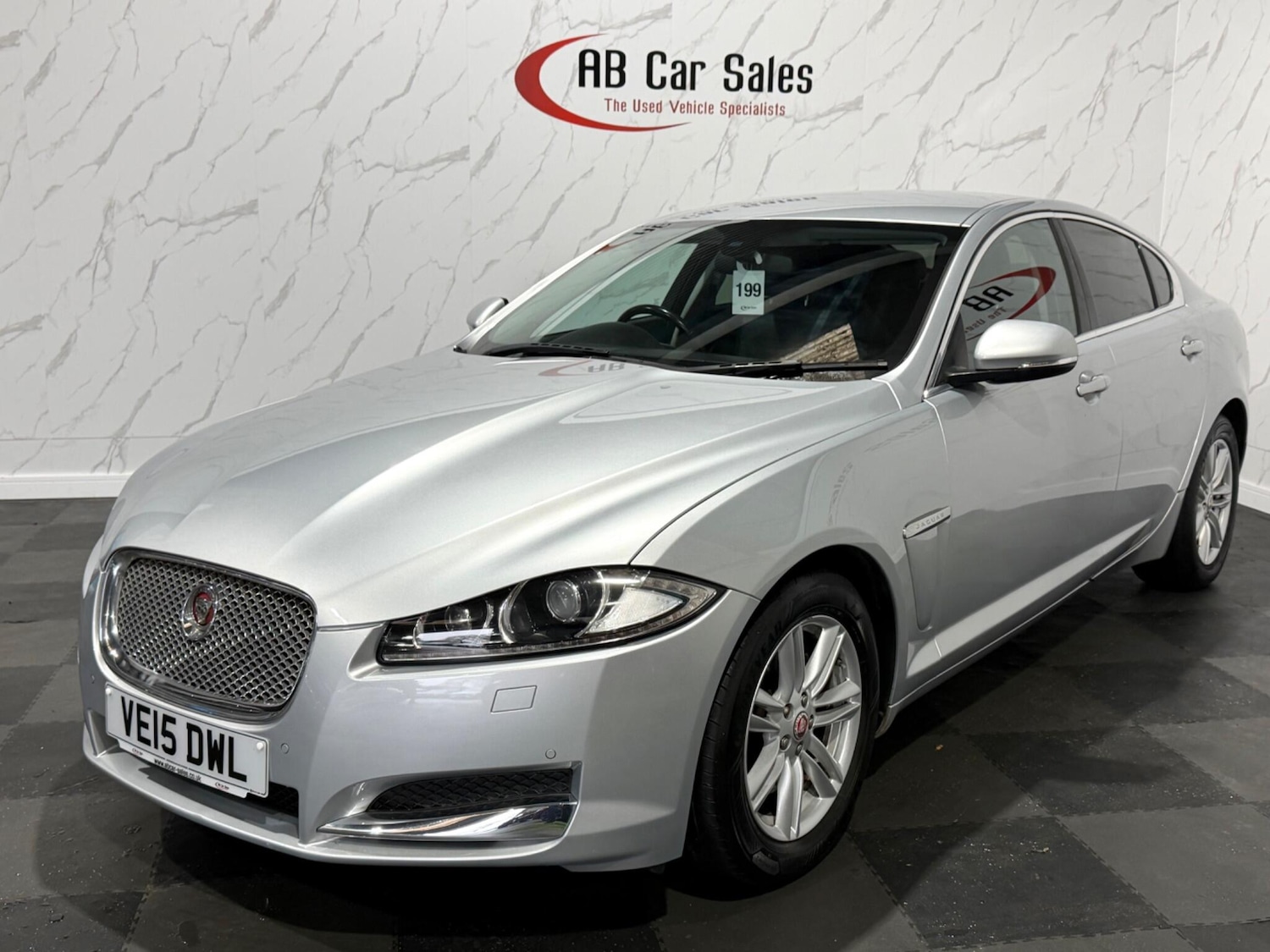 Used Jaguar XF 2015 for sale - 77425866: Photo 6