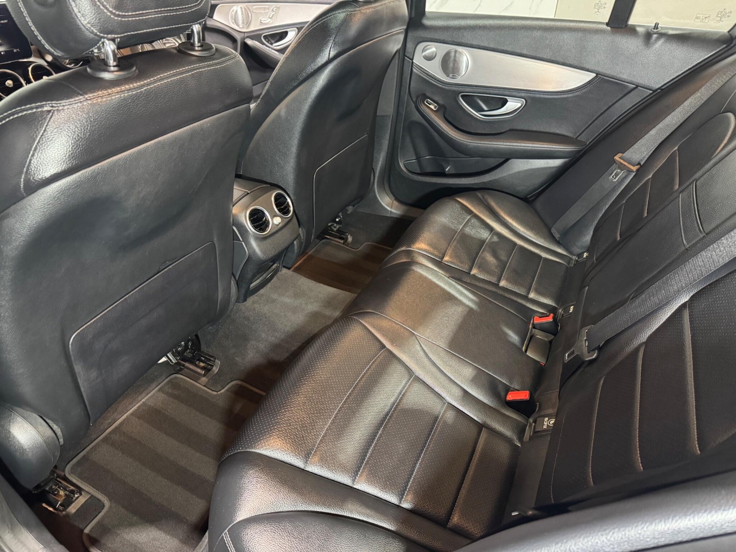 Used Mercedes-Benz C Class 2016 for sale - 76997502: Photo 19