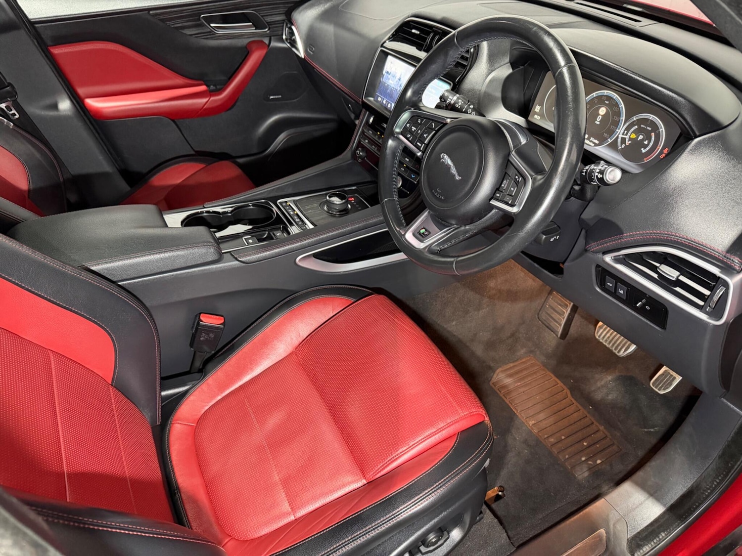 Used Jaguar F-Pace 2016 for sale - 77230318: Photo 10