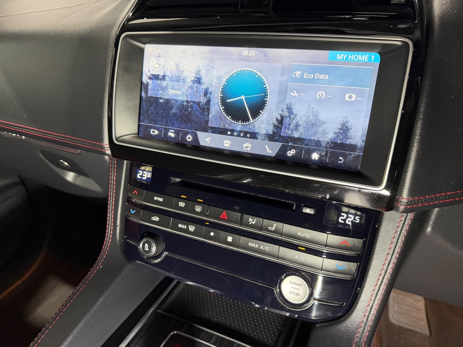 Used Jaguar F-Pace 2016 for sale - 77230318: Photo 26