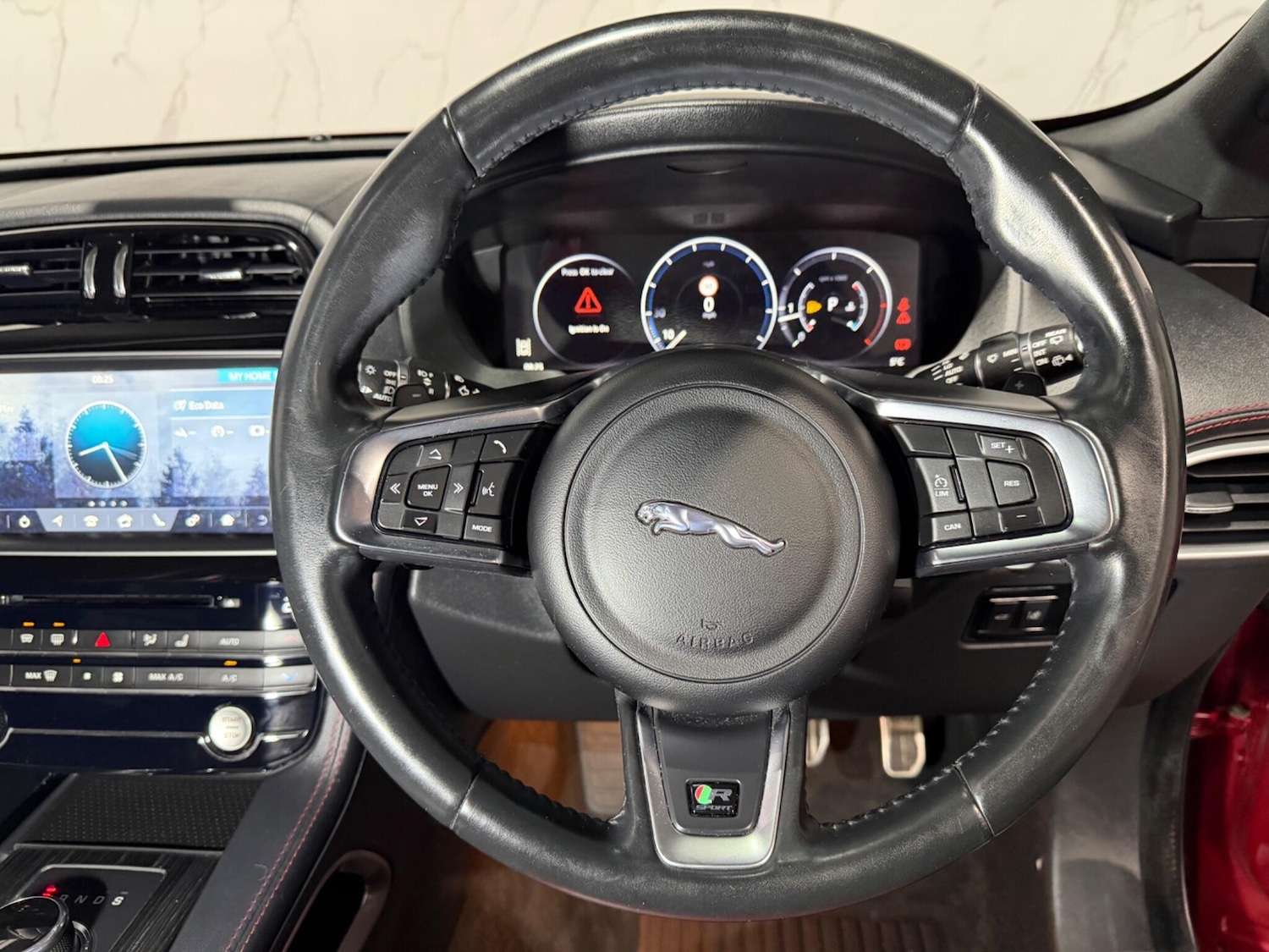 Used Jaguar F-Pace 2016 for sale - 77230318: Photo 27