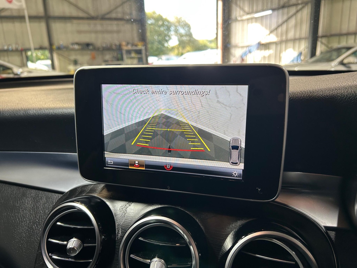 Used Mercedes-Benz GLC 2018 for sale - 76992849: Photo 25