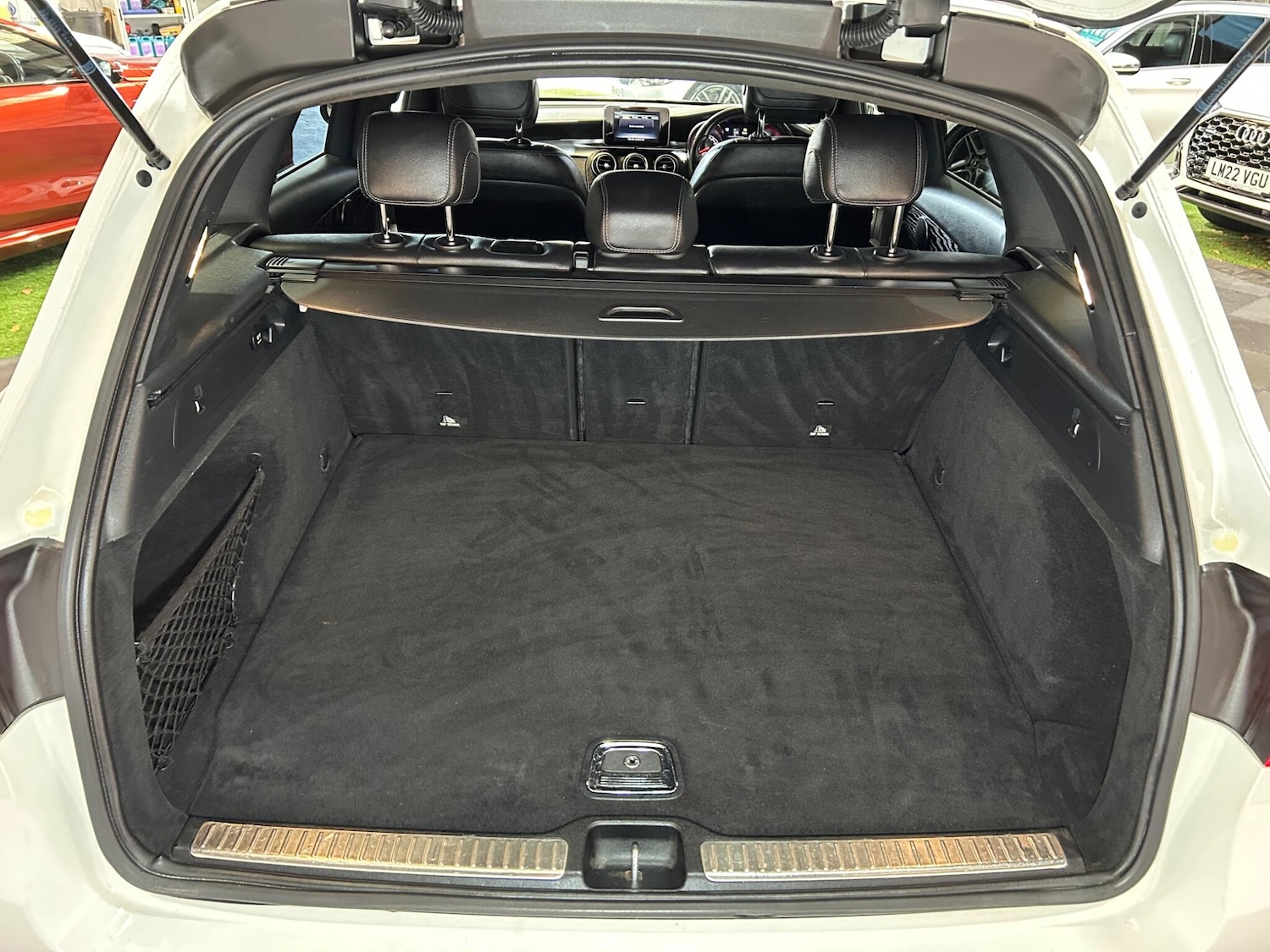 Used Mercedes-Benz GLC 2018 for sale - 76992849: Photo 28