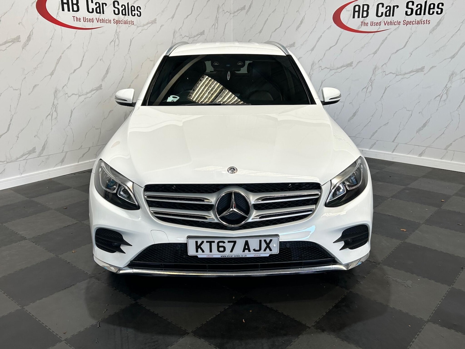 Used Mercedes-Benz GLC 2018 for sale - 76992849: Photo 3