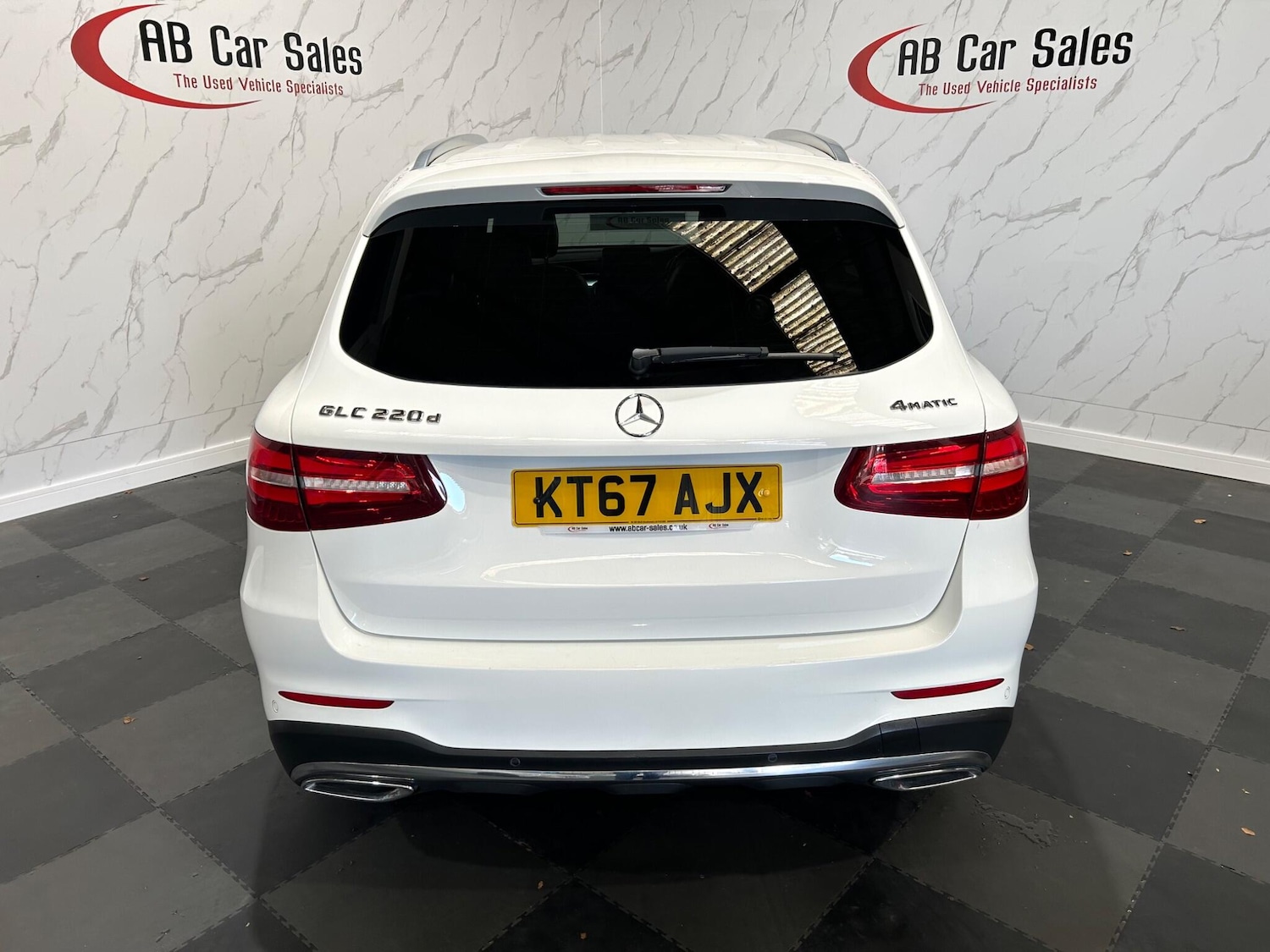 Used Mercedes-Benz GLC 2018 for sale - 76992849: Photo 4