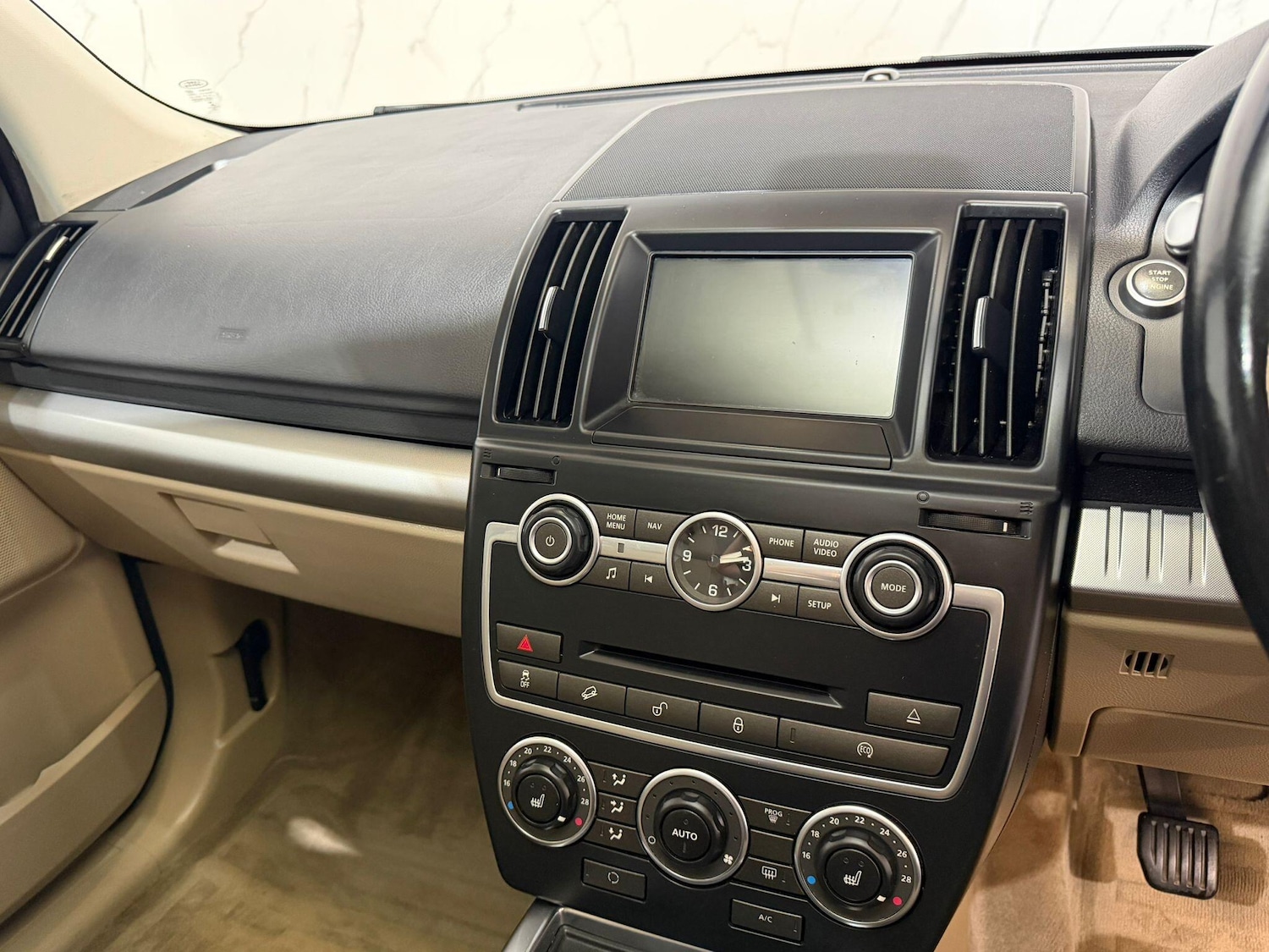 Used Land Rover Freelander 2014 for sale - 77982562: Photo 26