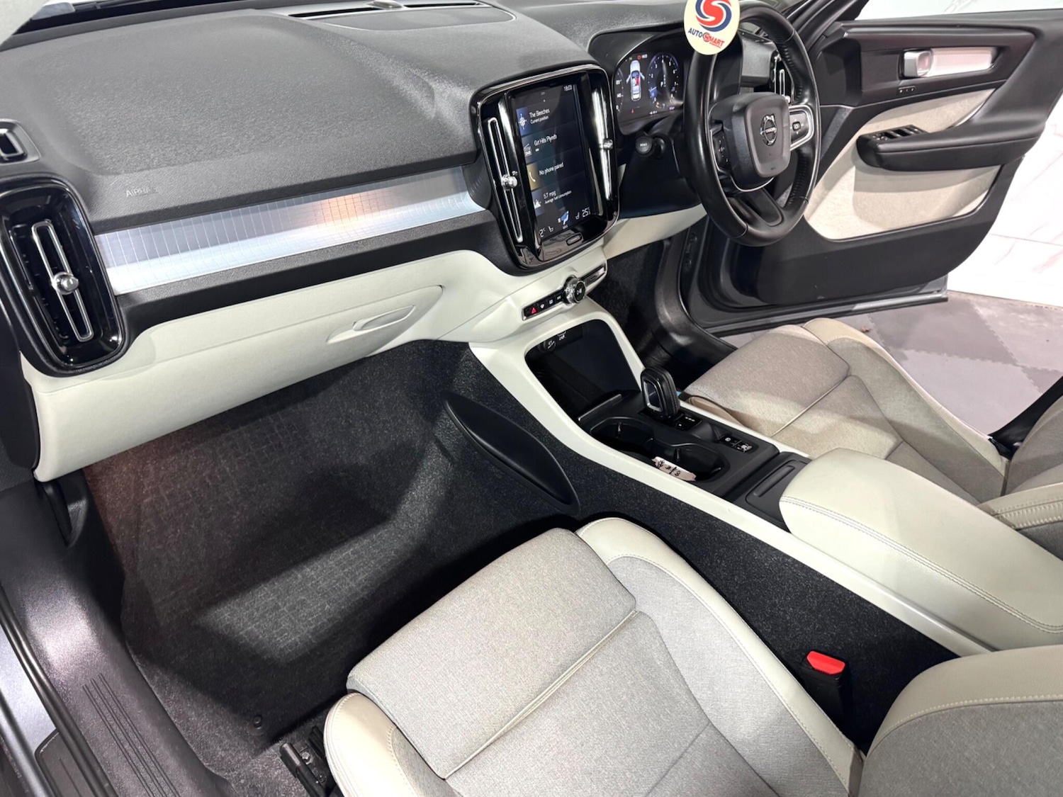 Used Volvo XC40 2018 for sale - 76992273: Photo 21