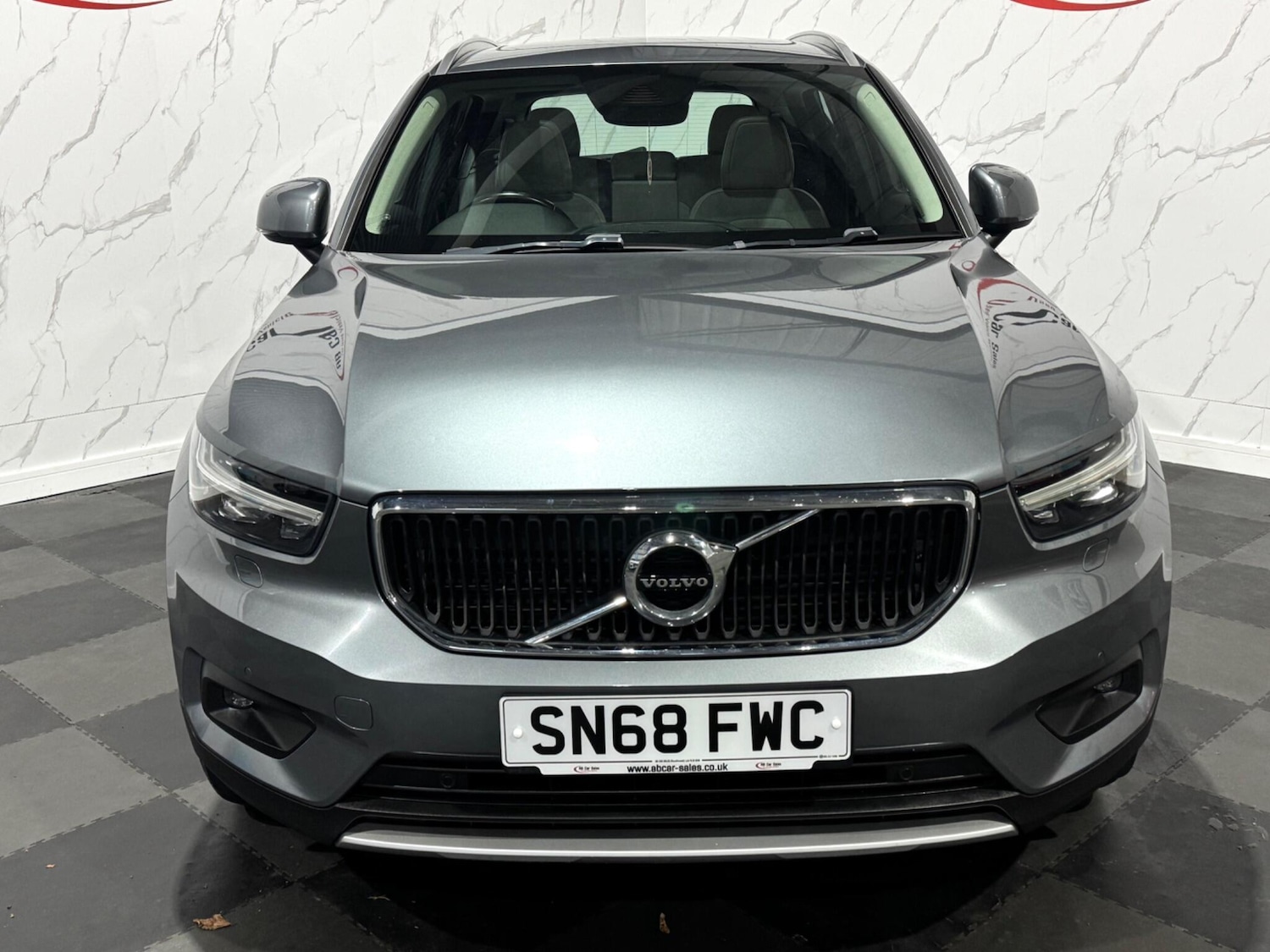Used Volvo XC40 2018 for sale - 76992273: Photo 3