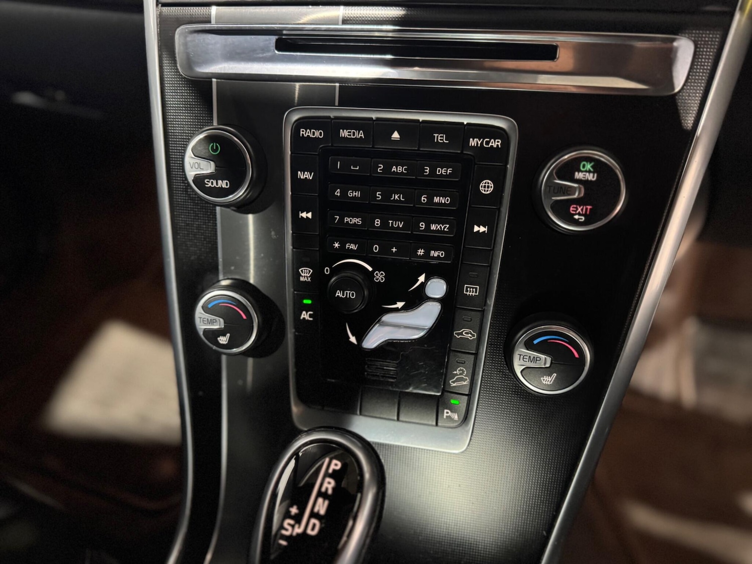 Used Volvo XC60 2014 for sale - 76608144: Photo 30