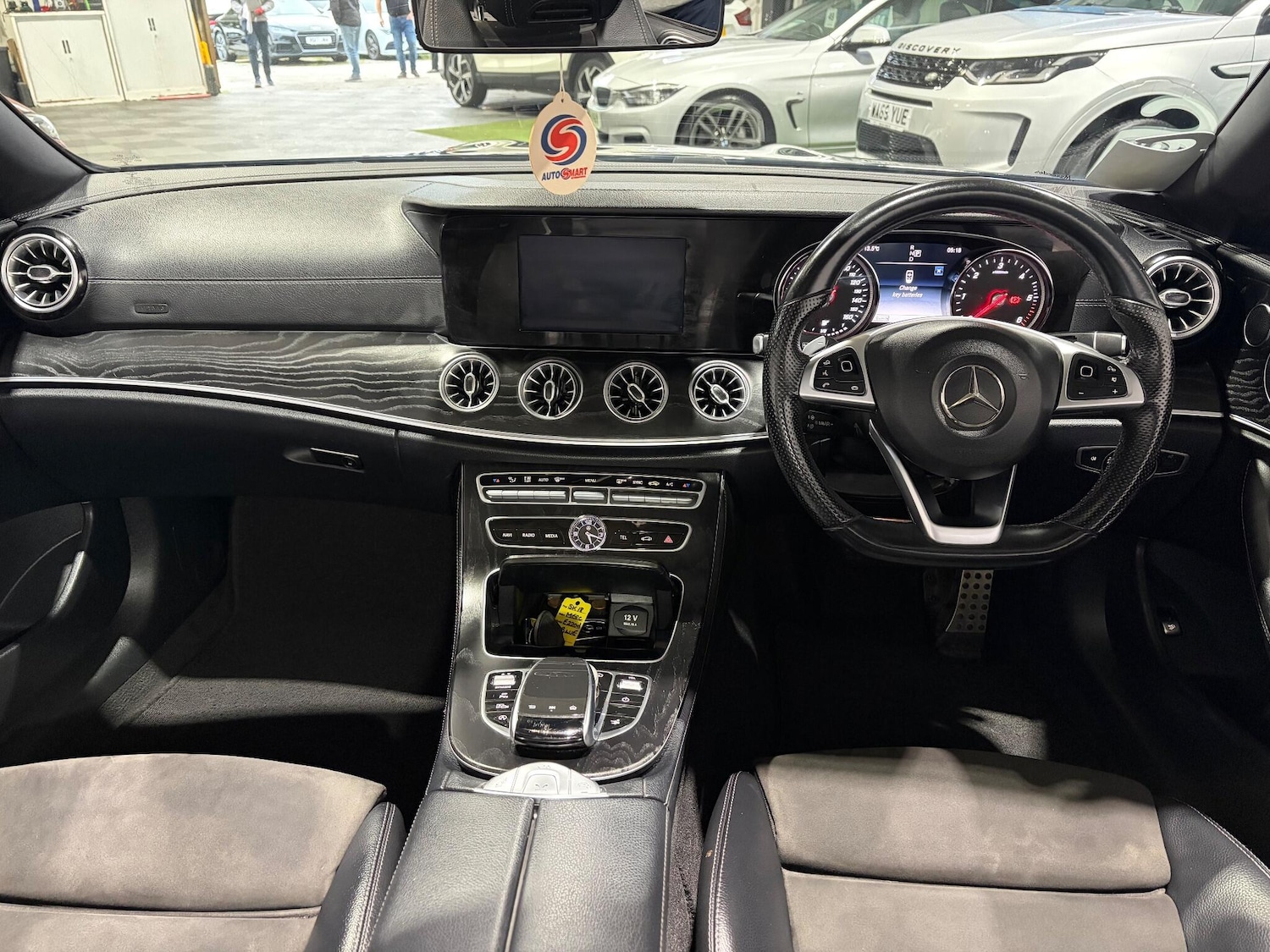 Used Mercedes-Benz E Class 2018 for sale - 76283630: Photo 10